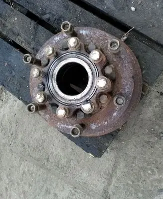 Mercedes-Benz Sprinter W901 W902 W903 W904 Rear wheel bearing hub 