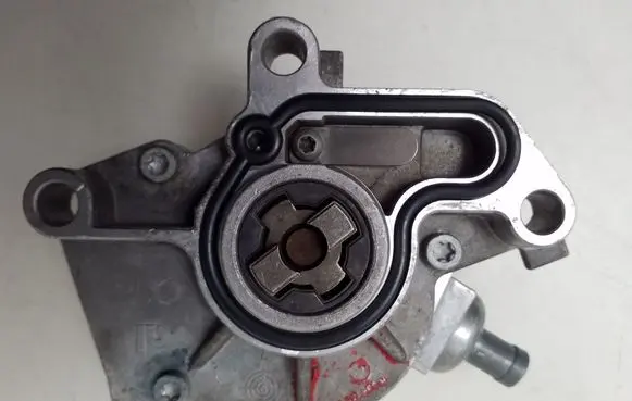 Audi A3 S3 8L Vacuum pump 0038145101B