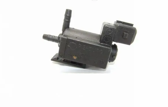 BMW 5 E39 Vacuum valve 72234100