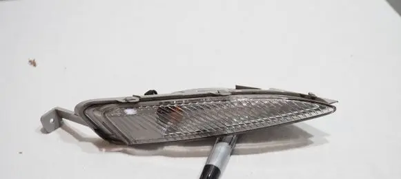 Opel Astra J Front indicator light 13367143
