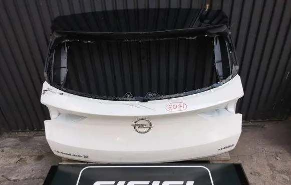 Opel Grandland X Tailgate/trunk/boot lid YP00018477 YP00049477 YP00049377