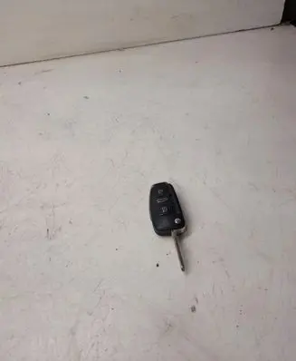 Audi A6 S6 C6 4F Ignition key/card 