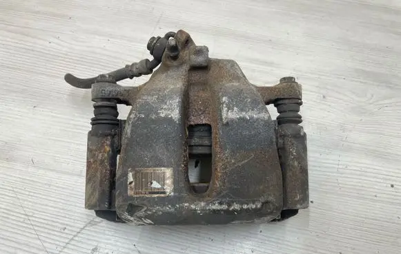 Peugeot 2008 II Front brake caliper 0204N39130