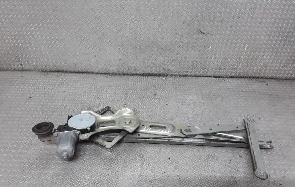 Lexus IS 220D-250-350 Front door window regulator with motor