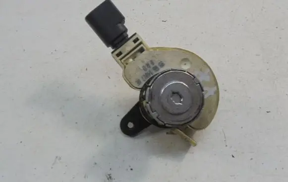 Ford Scorpio Front door lock (next to the handle) 95GG14017BE