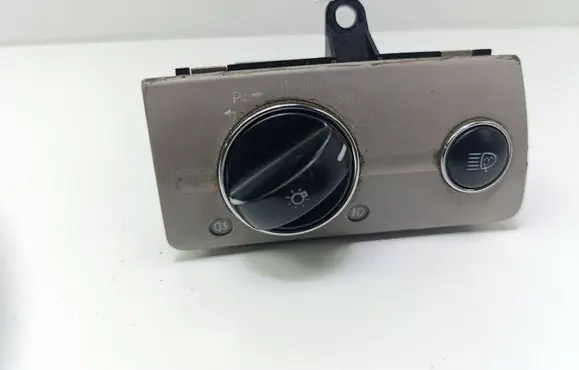 Mercedes-Benz E W211 Light switch 2115450104