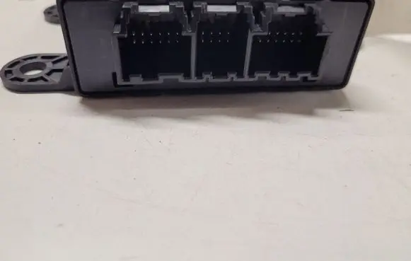 Opel Insignia A Parking PDC control unit/module 13308135