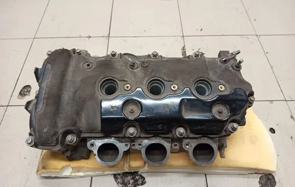 Chevrolet Camaro Engine head 12617771 12617767