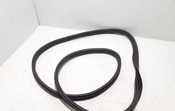 Dacia Duster II Front door rubber seal 808324926R