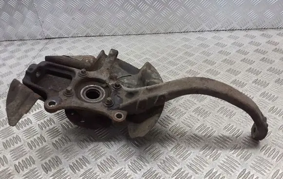 Alfa Romeo 147 Front wheel hub spindle knuckle