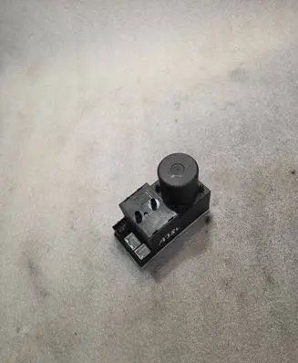 Audi A3 S3 8L Central locking vacuum pump 8L0862257