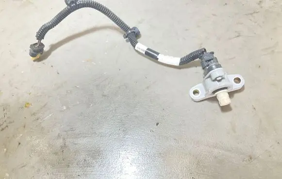 Volvo XC90 Crankshaft position sensor 31441271
