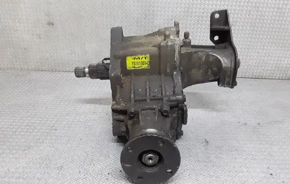 Gearbox transfer box case