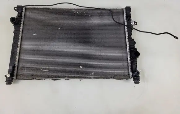 Land Rover Evoque I Coolant radiator GJ32-8005
