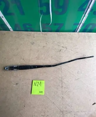 Peugeot 406 Front wiper blade arm 71598010