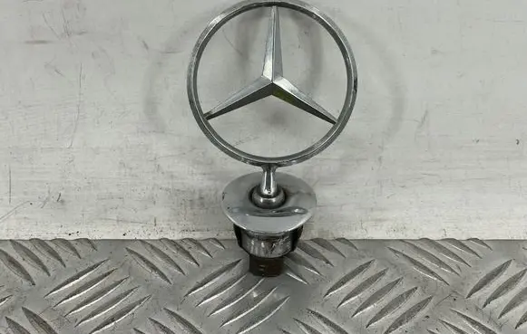 Mercedes-Benz B W246 W242 Manufacturer badge logo/emblem
