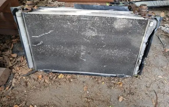 Toyota RAV 4 (XA40) Radiator support slam panel