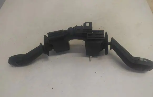 BMW 5 E39 Indicator stalk 8352172