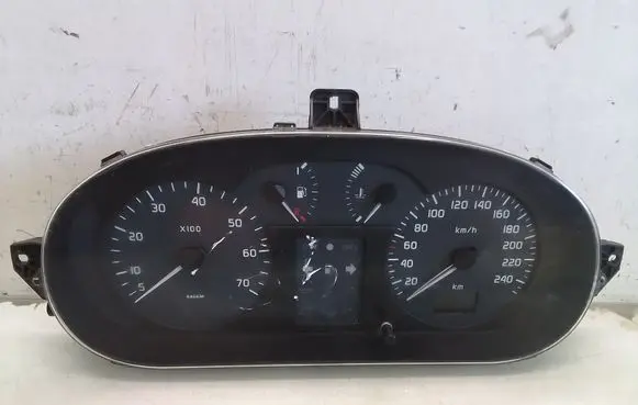 Renault Scenic I Speedometer (instrument cluster) 216585907 P8200071820