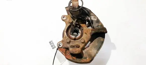 Toyota Auris 150 Front wheel hub