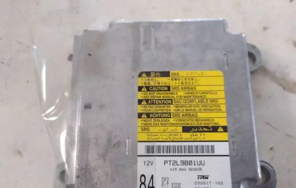 Toyota Avensis T250 Airbag control unit/module 8917005122
