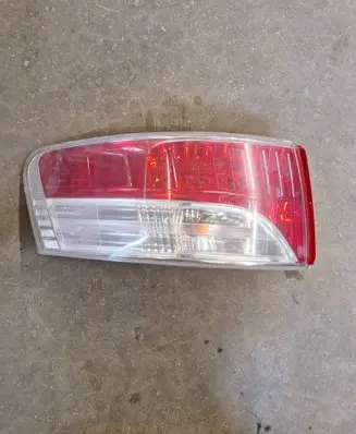 Toyota Avensis T270 Rear/tail lights