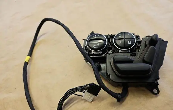 Mercedes-Benz SL R230 Seat control switch A2308211051 2308211051