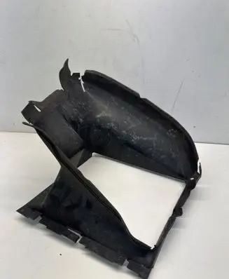 Audi Q7 4M Intercooler air channel guide 4M0145334G