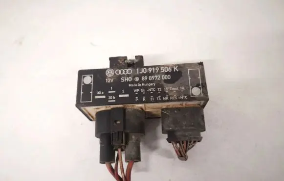 Volkswagen Golf IV Coolant fan relay 1j0919506k 898972000