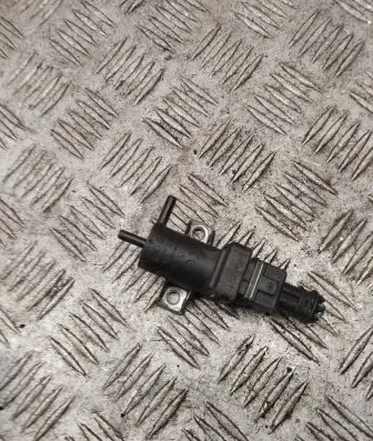 Opel Vivaro Turbo solenoid valve 8200762162