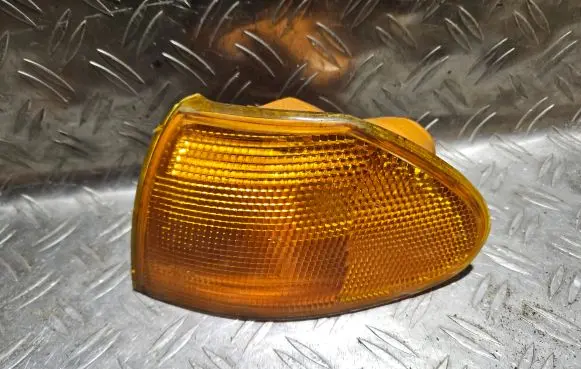 Opel Astra F Front indicator light 182070B