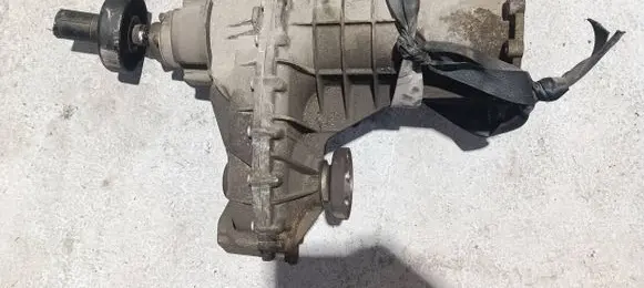 Gearbox transfer box case