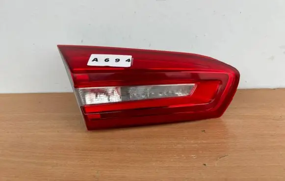 Ford Focus Rear/tail lights JX7B-13A603-DA
