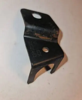Volkswagen Transporter - Caravelle T4 Gear shift cable bracket 701721463