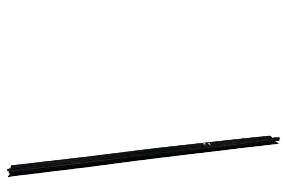 Peugeot 3008 II Rubber seal front door window/glass 9811573180