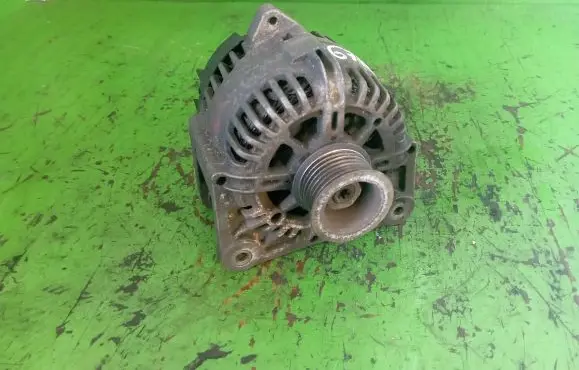 Renault Megane II Generator/alternator 8200667610