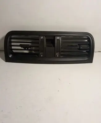 Skoda Fabia Mk2 (5J) Dash center air vent grill 5J0820951