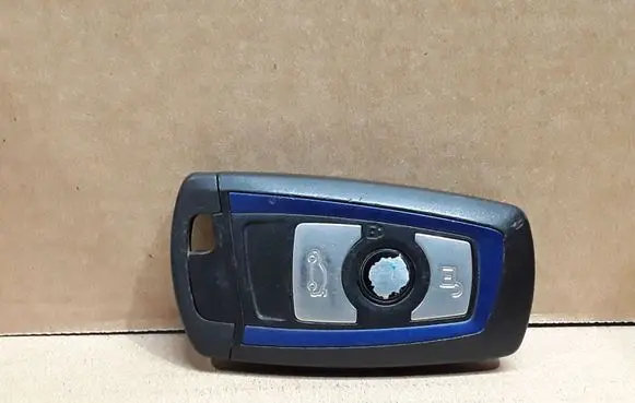 BMW 1 F20 F21 Ignition key/card 8053870