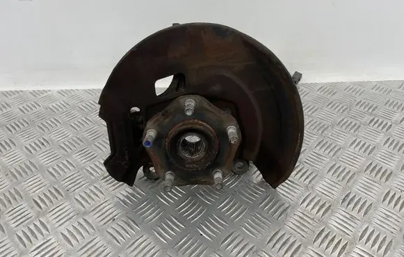 Nissan X-Trail T32 Front wheel hub spindle knuckle