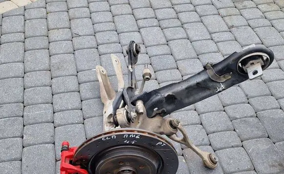 Mercedes-Benz CLA C117 X117 W117 Rear wheel hub spindle/knuckle