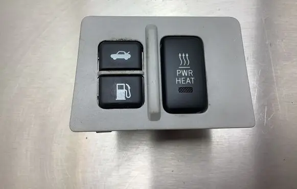 Lexus IS 220D-250-350 Fuel tank opening switch 5544753020 153641 156726