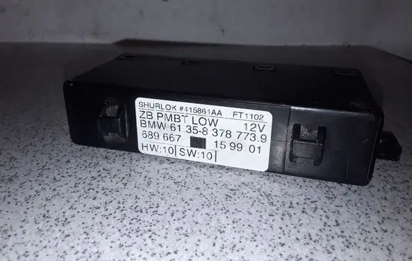 BMW 5 E39 Door central lock control unit/module 61358378773 8378773