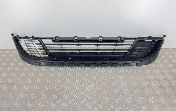 Peugeot 308 Front bumper lower grill AA36136869 9804996677