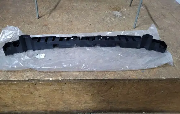Dacia Duster Front bumper foam support bar 6202025R2