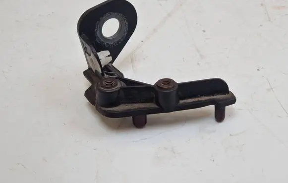 Jaguar XE Fender mounting bracket GX7316291