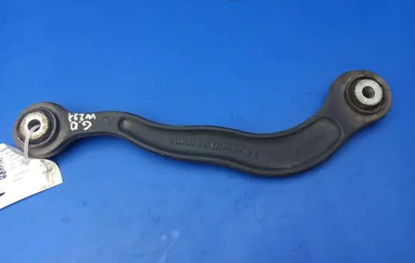 Rear control arm
