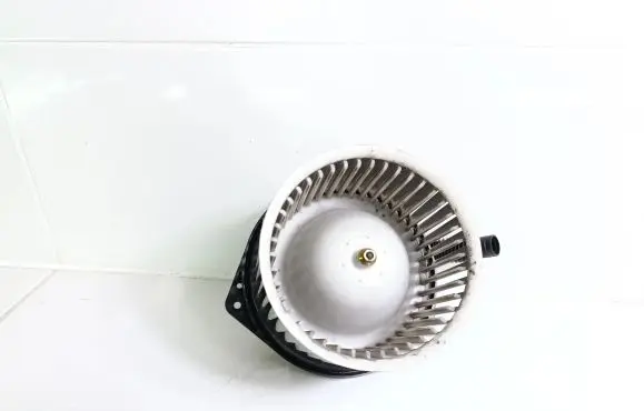 Suzuki Grand Vitara II Heater fan/blower CSA431D009