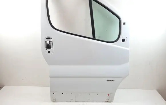Opel Vivaro Front door