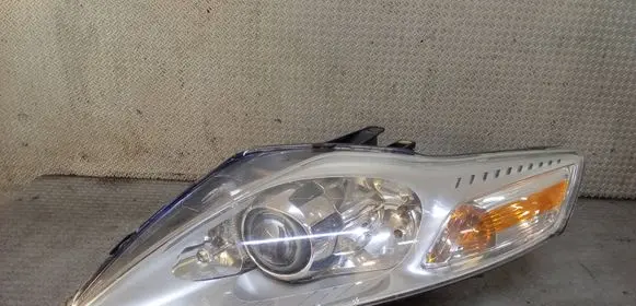 Ford Mondeo MK IV Headlight/headlamp