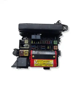 Mitsubishi Eclipse Fuse box set MR587807
